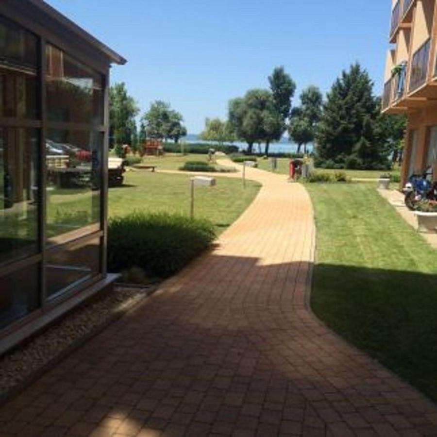 Sunrise Apartman Сиофок Екстериор снимка