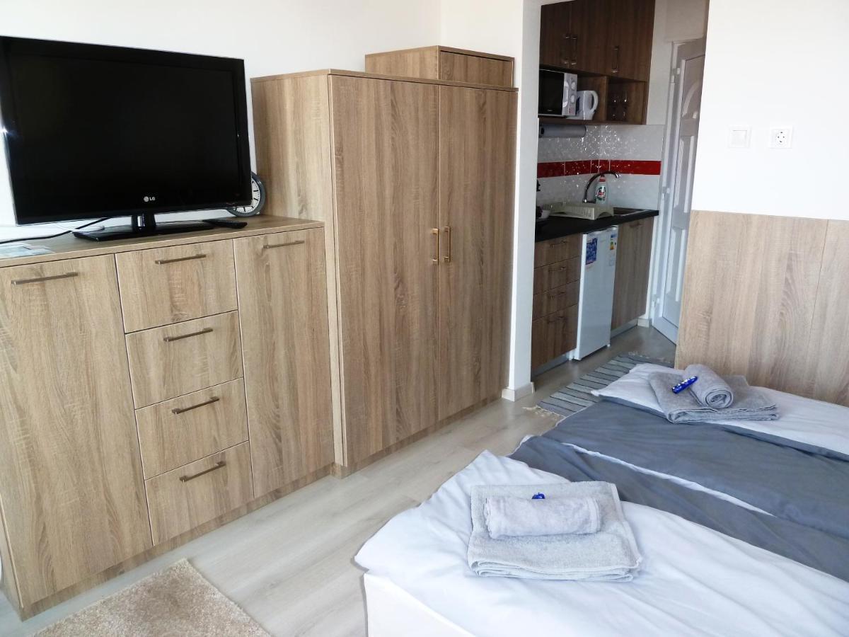 Sunrise Apartman Сиофок Екстериор снимка