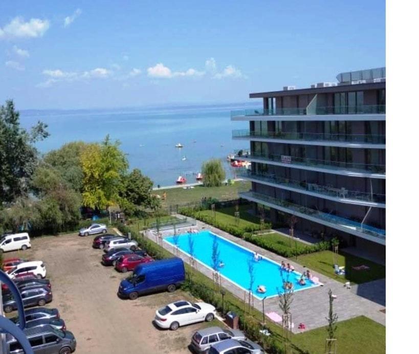 Sunrise Apartman Сиофок Екстериор снимка