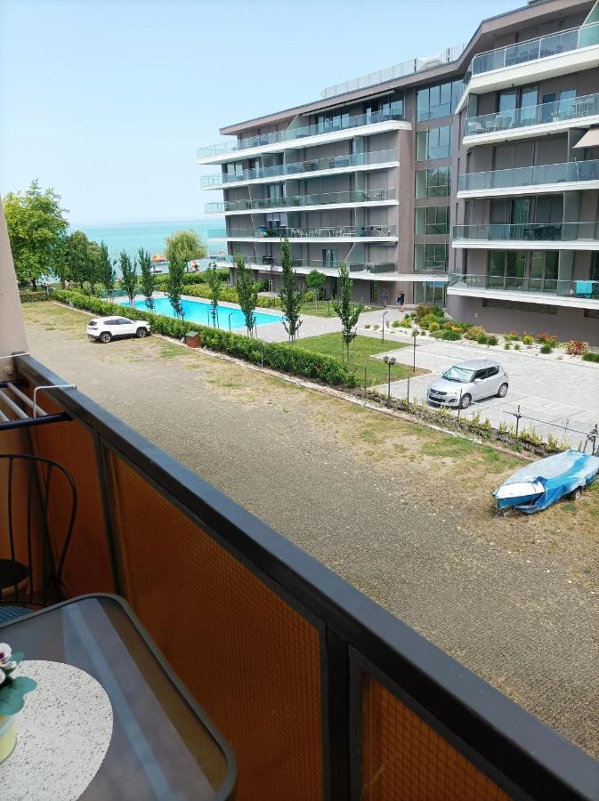 Sunrise Apartman Сиофок Екстериор снимка