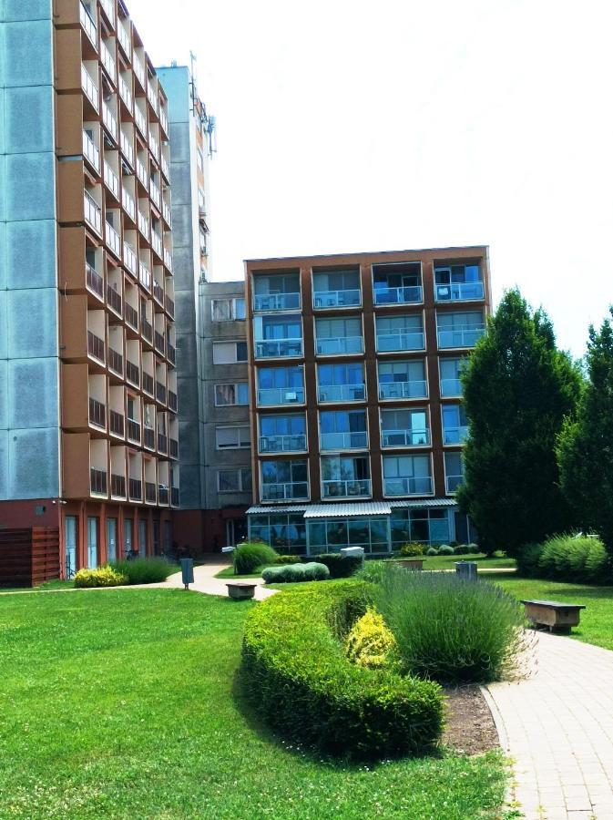 Sunrise Apartman Сиофок Екстериор снимка